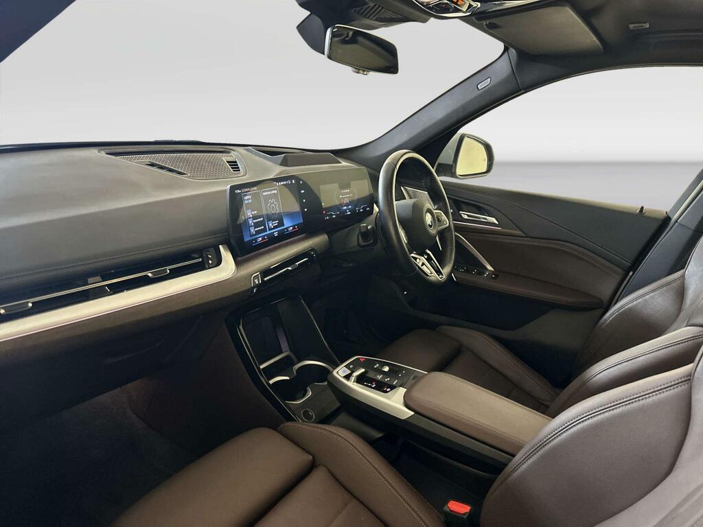 BMW iX1 30 66.5Kwh M Sport Grey #10