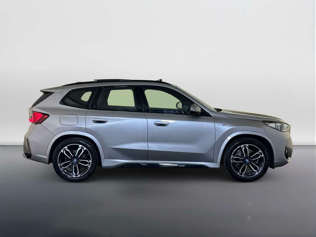 BMW iX1 30 66.5Kwh M Sport Grey #9