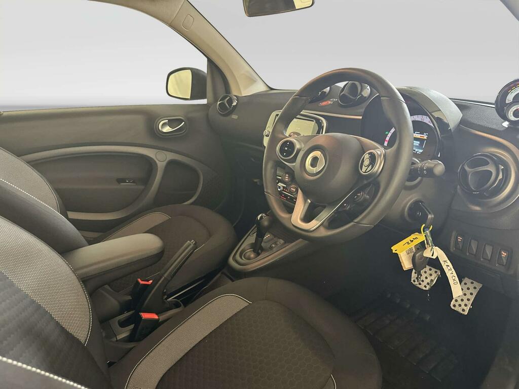 Smart Fortwo Coupe 60Kw Eq Exclusive 17Kwh 22Kwch White #13