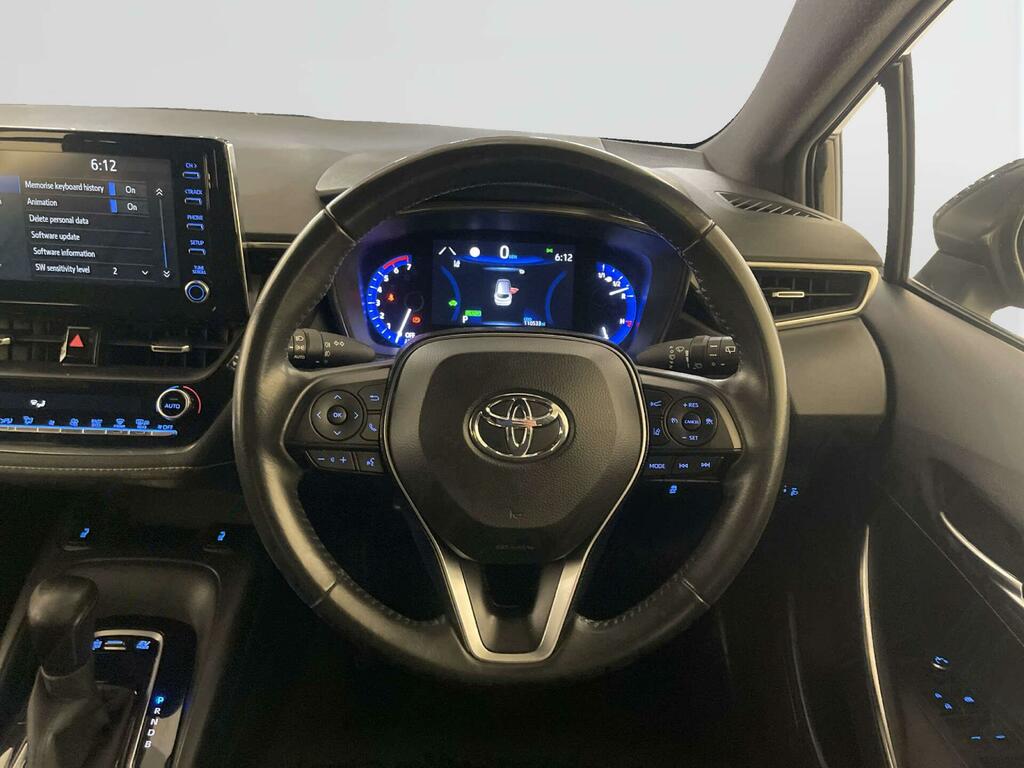 Toyota Corolla Corolla Hbts Design 1.8 Hybrid Hatchback Tyre Re Blue #14