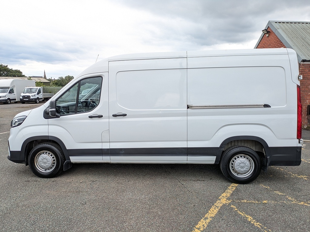 Maxus Deliver 9 D20 White #4