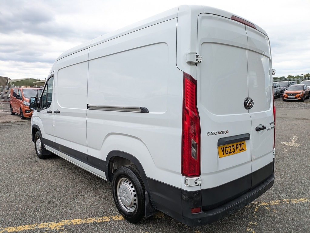 Maxus Deliver 9 D20 White #5