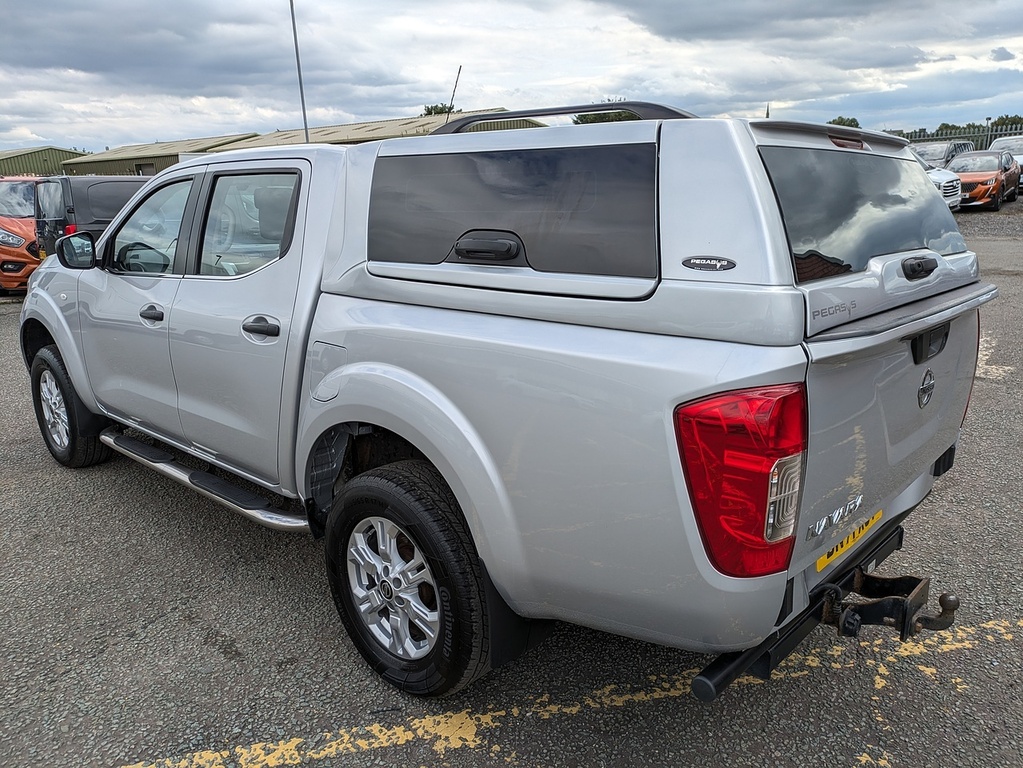 Nissan Navara Dci Acenta BN71XUV Silver #5
