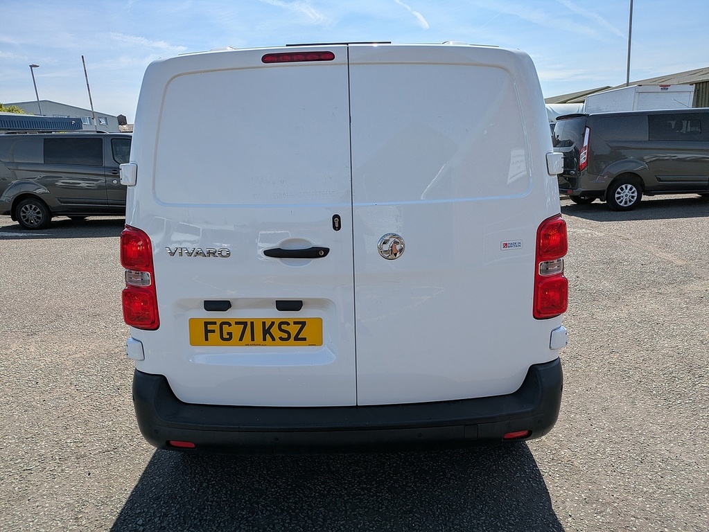 Vauxhall Vivaro Turbo D 2900 Dynamic FG71KSZ White #6