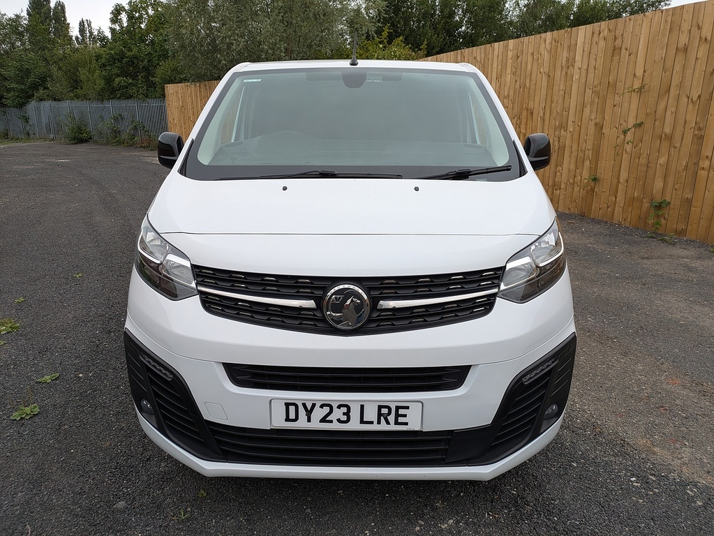 Vauxhall Vivaro Turbo D 2900 Pro White #2