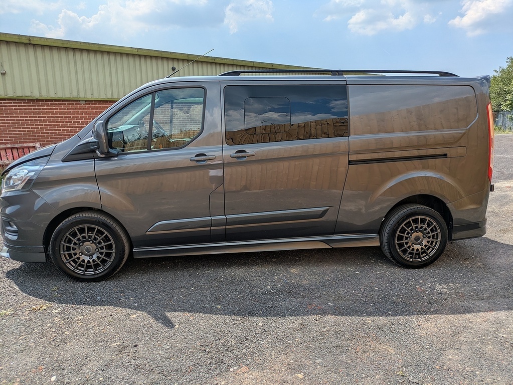 Ford Transit Custom Dciv 320 L2 Ltd 130Ps Eco 6 Sp HN21BWJ  #4