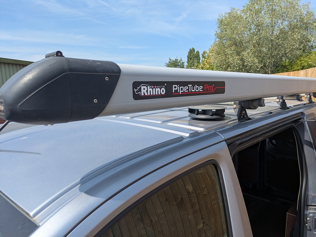 Vauxhall Vivaro Mpv White #18