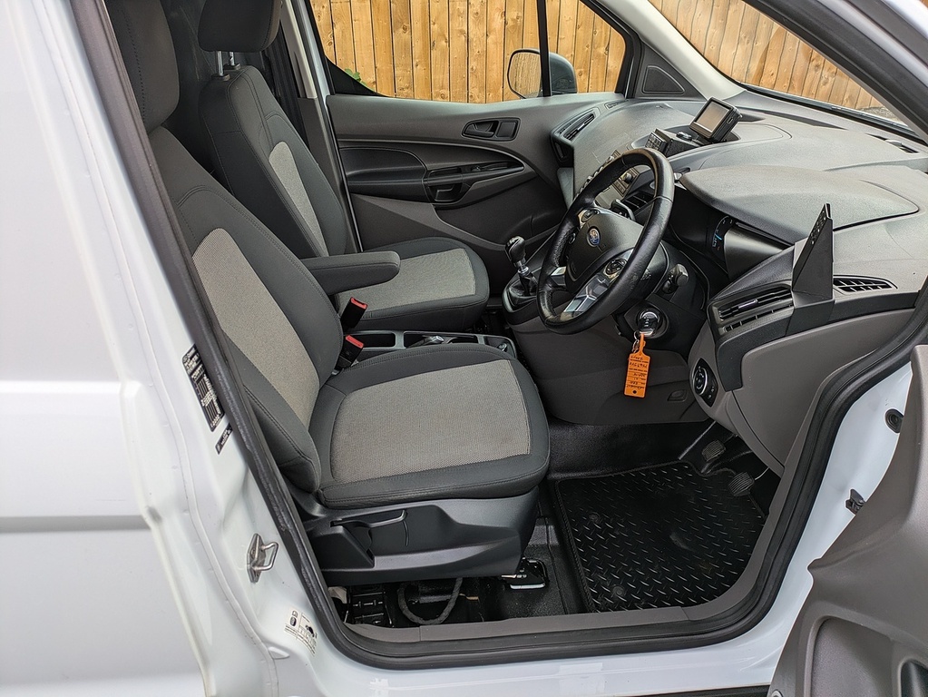 Ford Transit Connect Connect1.5 Tdci 120 L1 Black #9
