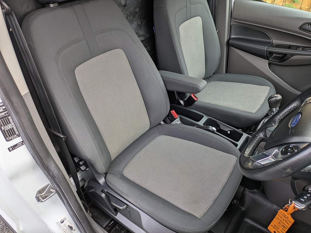 Ford Transit Connect Connect1.5 Tdci 120 L1 Black #10
