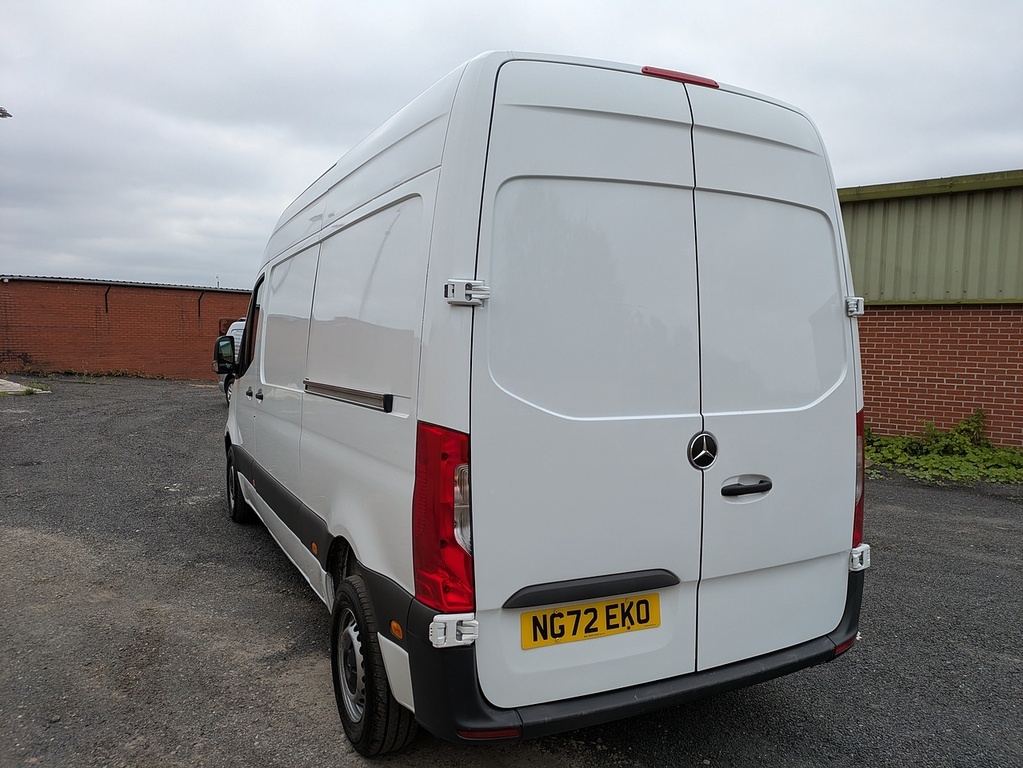 Mercedes-Benz Sprinter 315 Cdi Progressive White #5