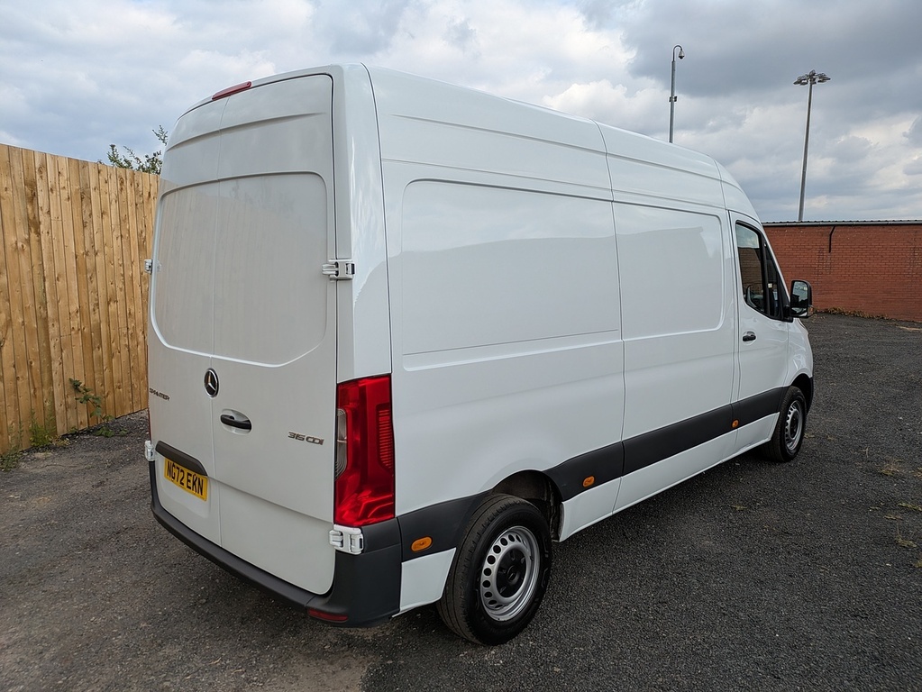 Mercedes-Benz Sprinter 3.5T H2 Progressive Van White #7