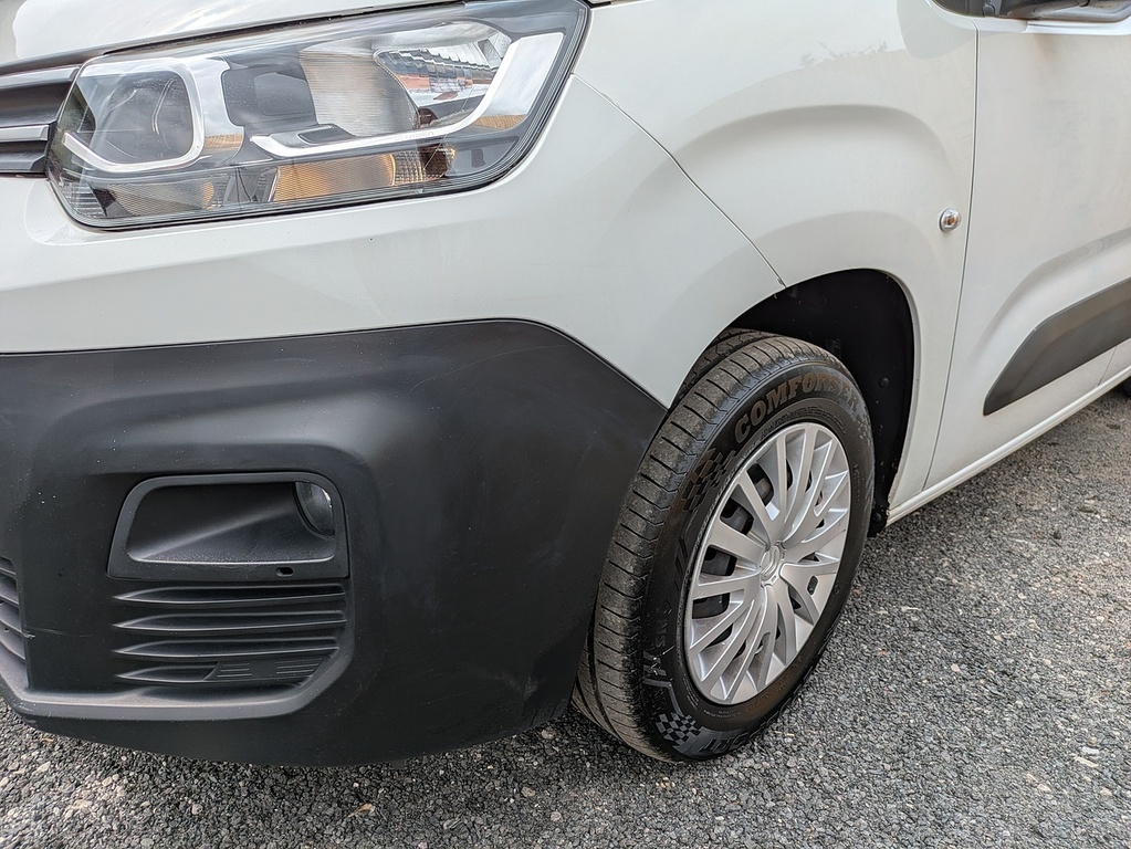 Citroen Berlingo Diesel White #28