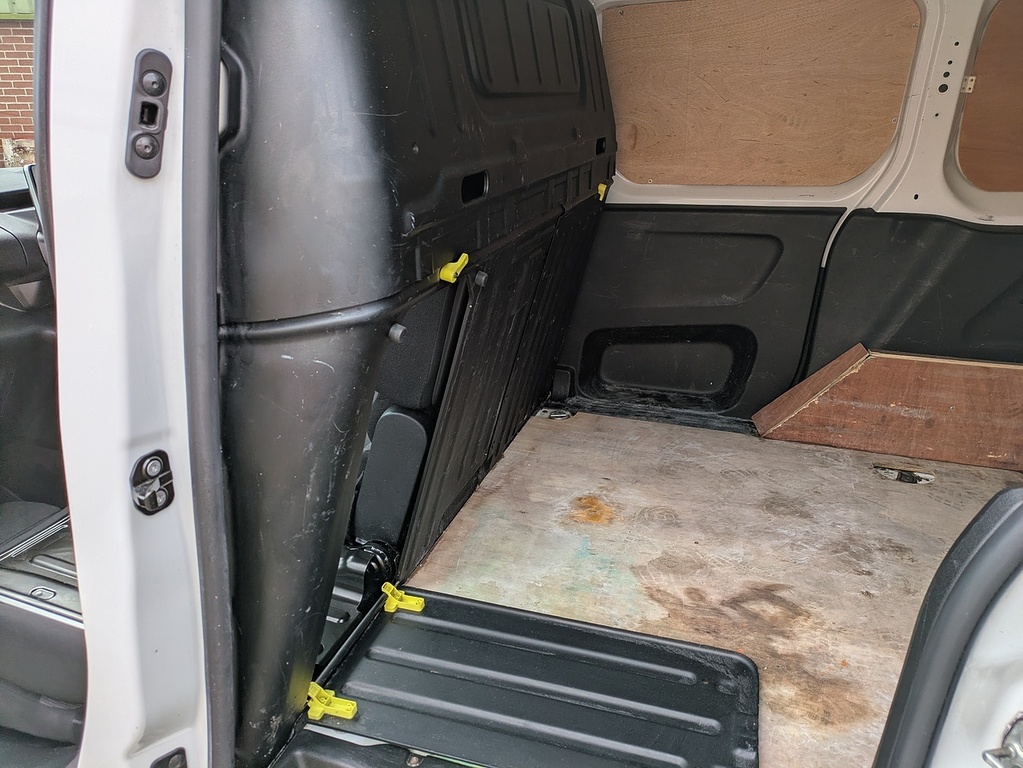 Citroen Berlingo Diesel White #20