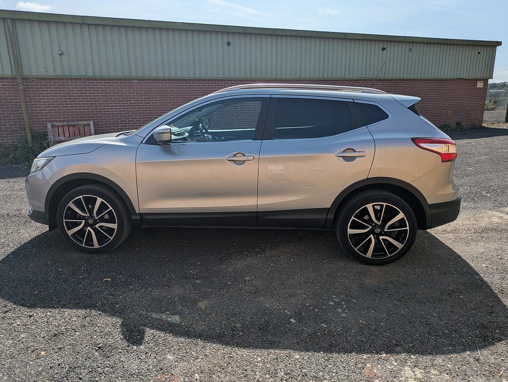 Nissan Qashqai Dci Tekna VE15LUD Silver #4