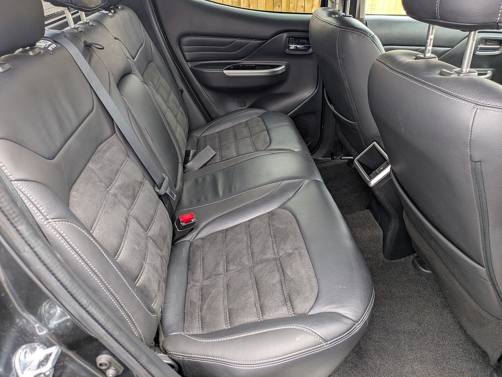 Mitsubishi L200 2.2L Dc Barbarian Blue #16