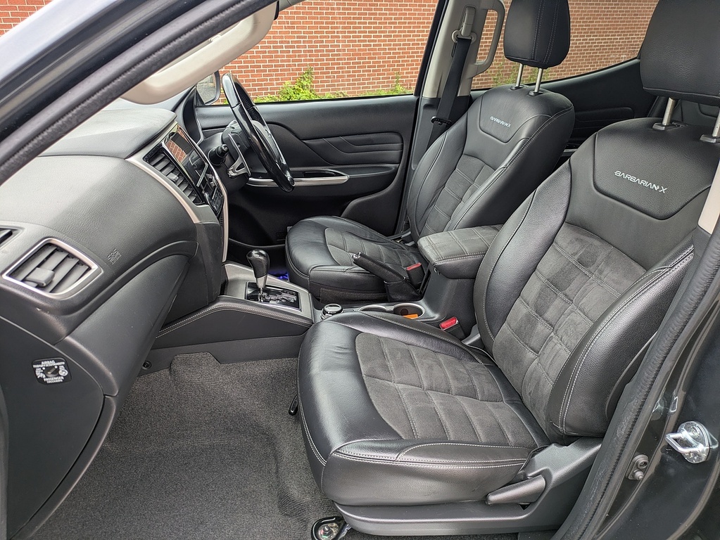 Mitsubishi L200 2.2L Dc Barbarian Blue #23