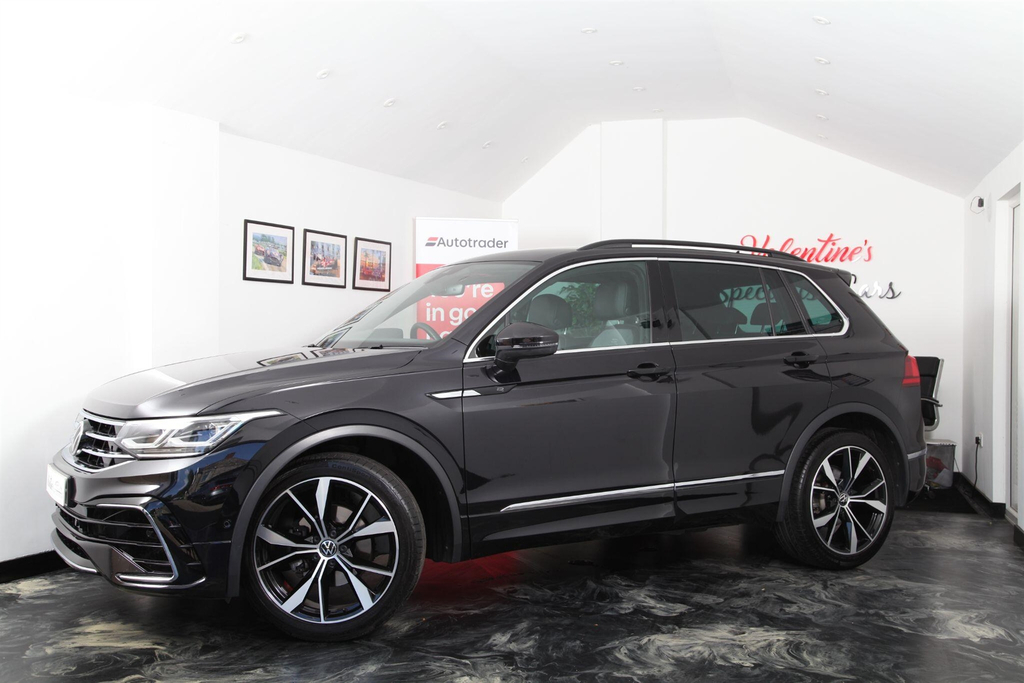 Volkswagen Tiguan 2.0 Tdi R-line Dsg Euro 6 Ss Black #3
