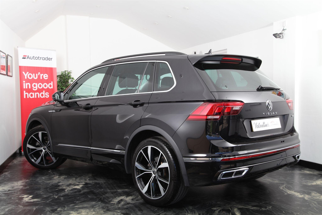 Volkswagen Tiguan 2.0 Tdi R-line Dsg Euro 6 Ss Black #4