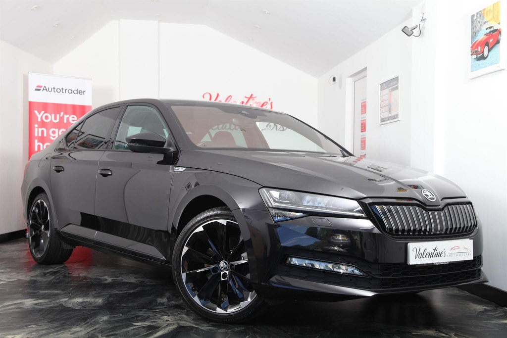 Skoda Superb 1.4L Se Technology White #11