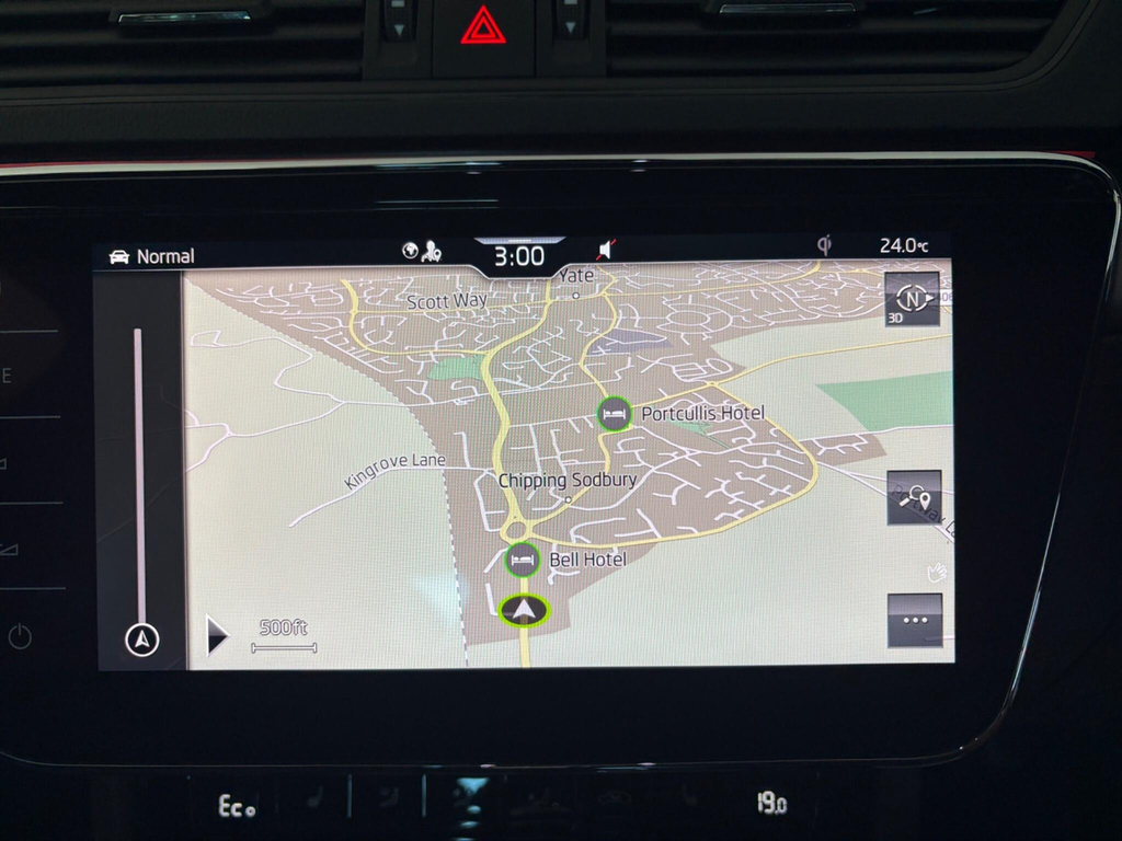 Skoda Superb 1.4L Se Technology White #17