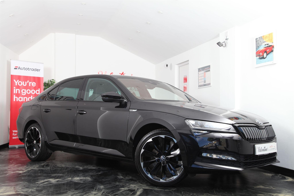 Skoda Superb 1.4L Se Technology White #12
