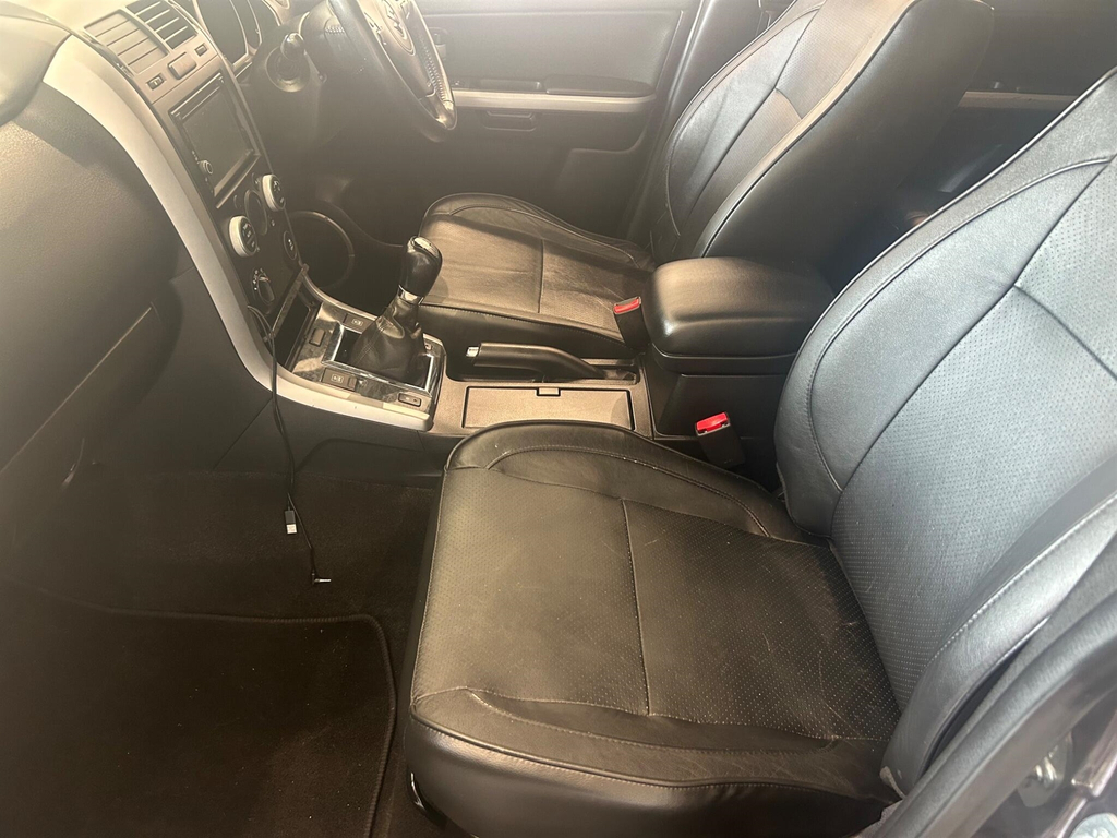 Suzuki Grand Vitara Sz4 Silver #11