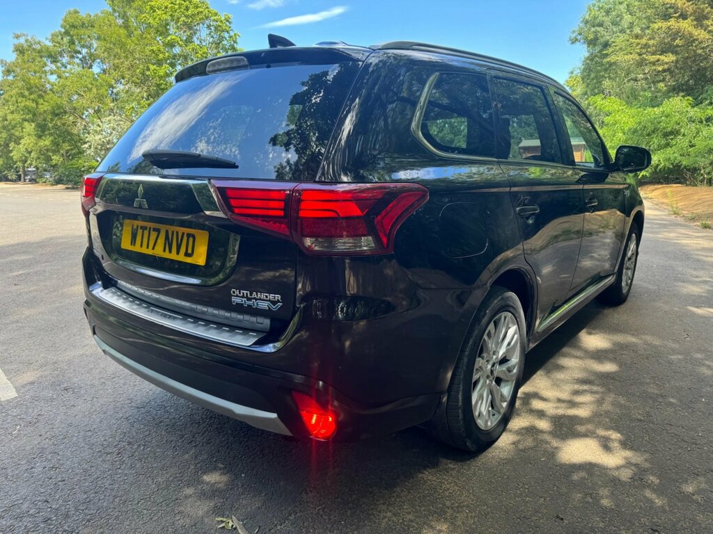Mitsubishi Outlander 2.0H 12Kwh 4H Cvt 4Wd Euro 6 Ss WT17NVD Black #5