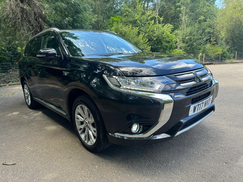 Mitsubishi Outlander 2.0H 12Kwh 4H Cvt 4Wd Euro 6 Ss WT17NVD Black #4