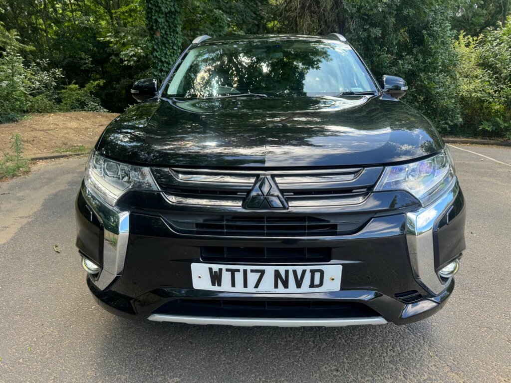Mitsubishi Outlander 2.0H 12Kwh 4H Cvt 4Wd Euro 6 Ss WT17NVD Black #2
