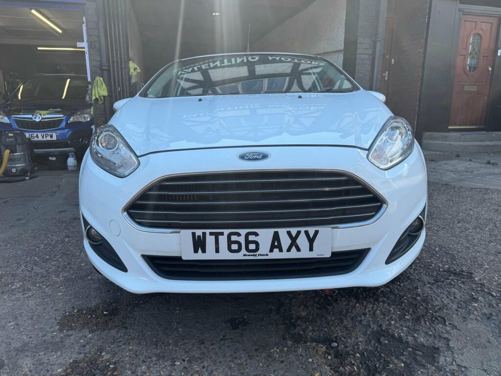 Ford Fiesta 1.0T Ecoboost Titanium Euro 6 Ss White #3