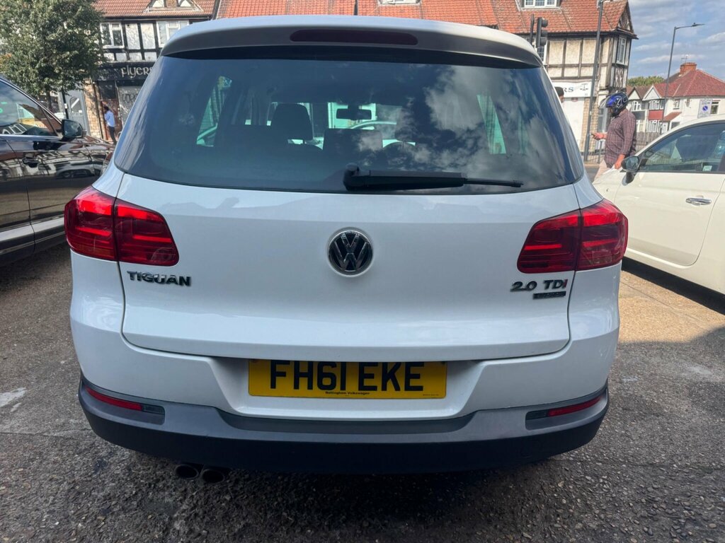 Volkswagen Tiguan 2.0 Tdi Sport 4Wd Euro 5 White #4