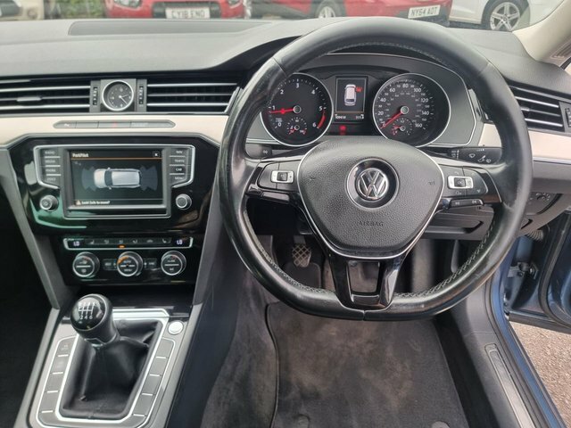 Volkswagen Passat Saloon 2.0 Tdi Bluemotion Tech Se Business Euro 6 Silver #9