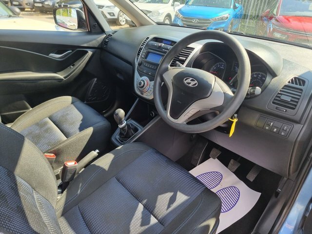 Hyundai Ix20 1.6 Active Hatchback Euro 5 123 B Blue #9