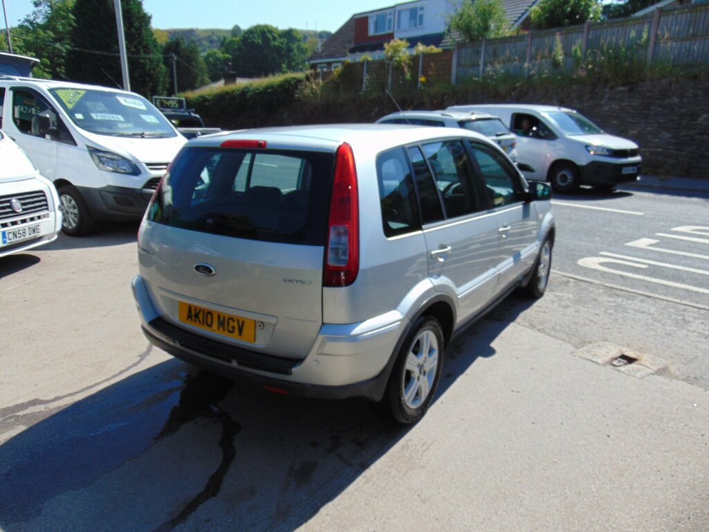 Ford Fusion 1.6 Zetec Hatchback 179 Gkm Silver #4