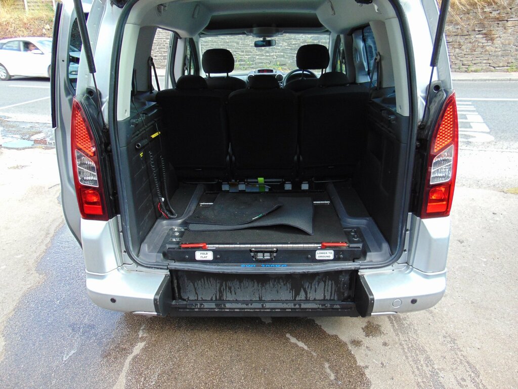 Peugeot Partner Tepee Mpv Blue #7