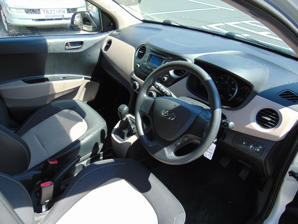 Hyundai I10 1.0 S Air Hatchback Euro 5 66 P Silver #4