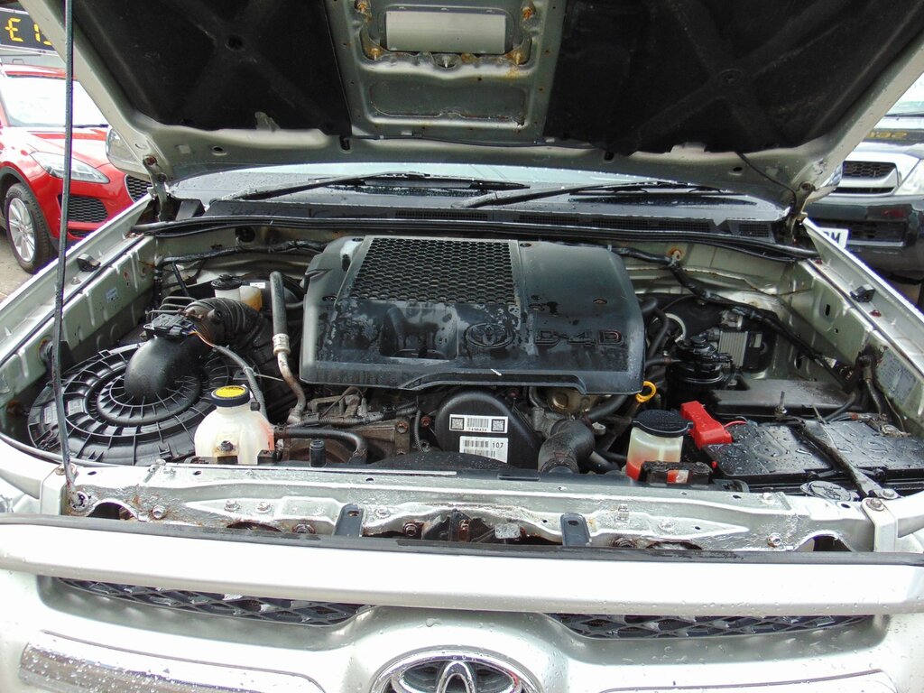 Toyota HILUX 3.0 D-4d Invincible Double Cab Pick Up 4 Green #8