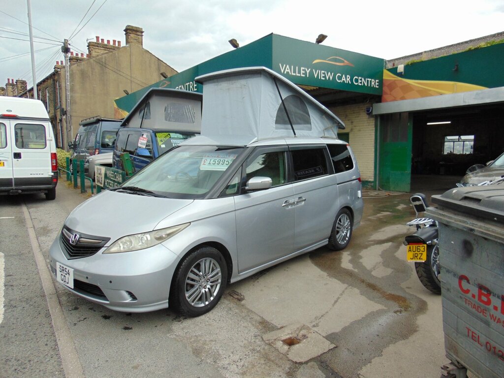 Honda Elysion Campervan Silver #2