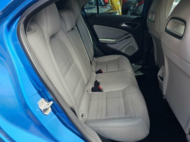 Mercedes-Benz A Class 2013 1.5 A180 Cdi Blueefficiency Sport Hatchback 5 Blue #4