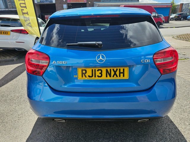 Mercedes-Benz A Class 2013 1.5 A180 Cdi Blueefficiency Sport Hatchback 5 Blue #3