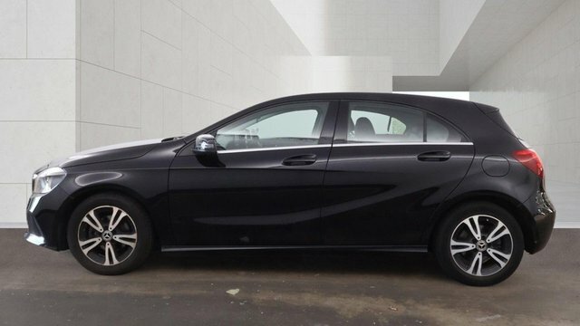 Mercedes-Benz A Class 2017 1.5 A180d Se Hatchback Euro Black #6