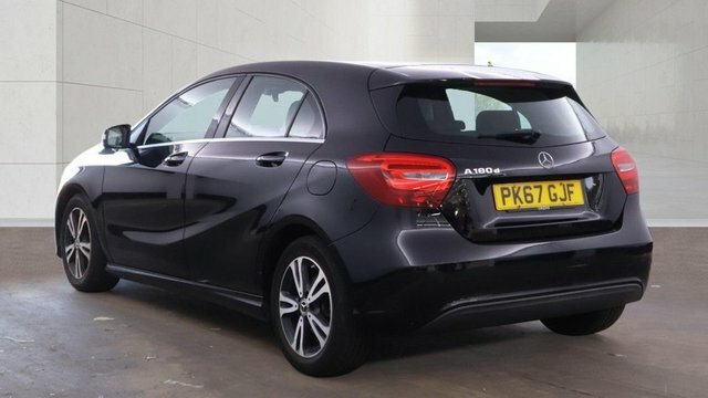 Mercedes-Benz A Class 2017 1.5 A180d Se Hatchback Euro Black #3