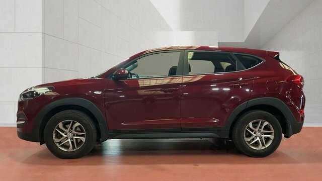 Hyundai Tucson 2015 1.7 Crdi Blue Drive S Suv E Red #6