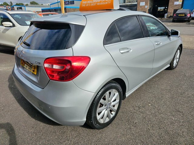 Mercedes-Benz A Class 2013 1.8 A180 Cdi Se Hatchback 7G-dct E Silver #4