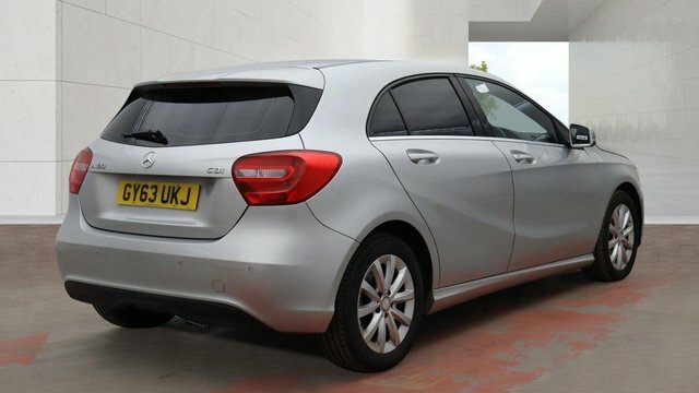 Mercedes-Benz A Class 2013 1.8 A180 Cdi Se Hatchback 7G-dct E GY63UKJ Silver #4