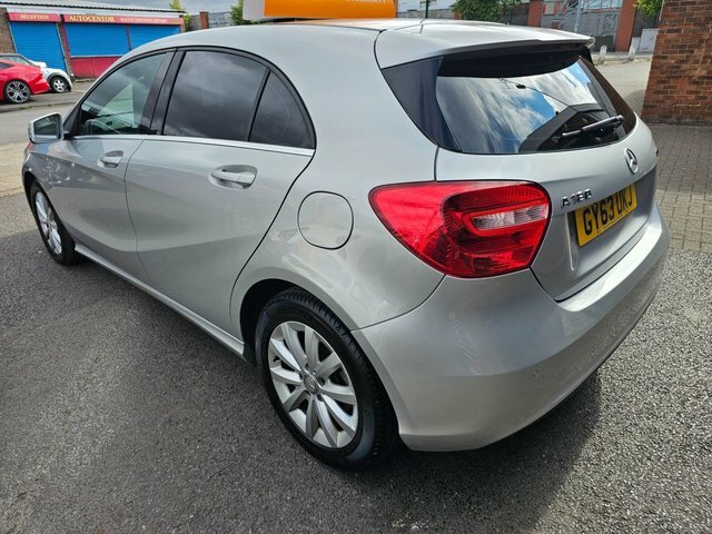Mercedes-Benz A Class 2013 1.8 A180 Cdi Se Hatchback 7G-dct E Silver #3