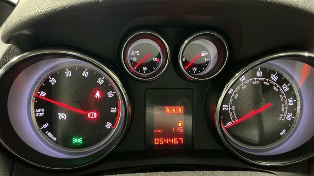 Vauxhall Mokka White #9