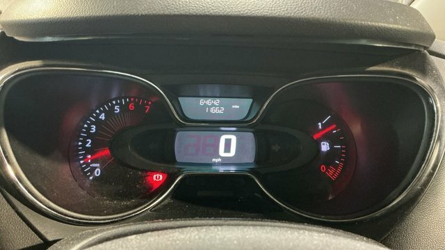 Renault Captur 2017 0.9 Tce Energy Expression Suv Ma White #6