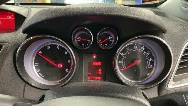 Vauxhall Mokka 2014 1.7 Cdti Exclusiv Suv 2Wd E White #6