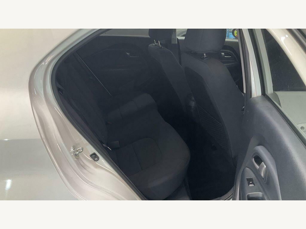 Kia RIO 2 Ecodynamics 107 White #8